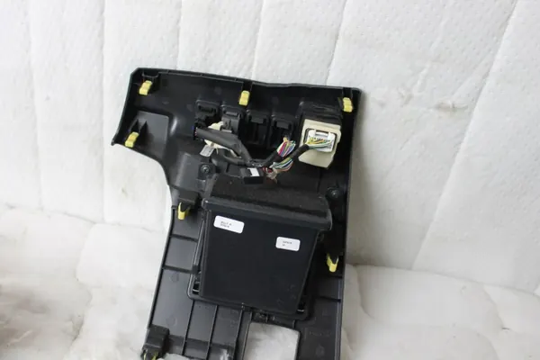 Onder stuurwiel bakje Toyota Auris II OEM 55545-02050 image 4