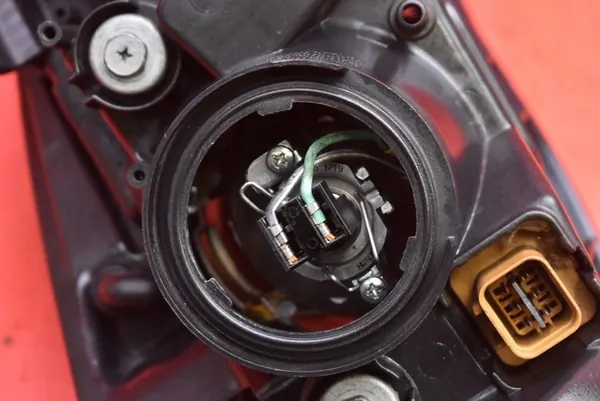 Vasen ajovalon linssi Chevrolet Captiva 2006-2011 OEM image 7