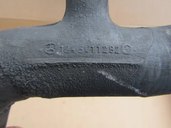OEM 1245011282 onderste koelslang voor Mercedes W124 image 10