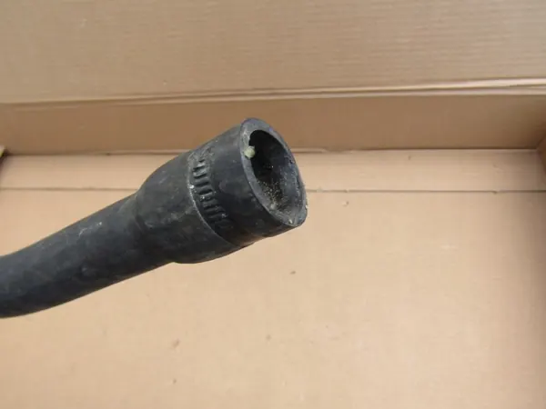 OEM 1245011282 onderste koelslang voor Mercedes W124 image 8