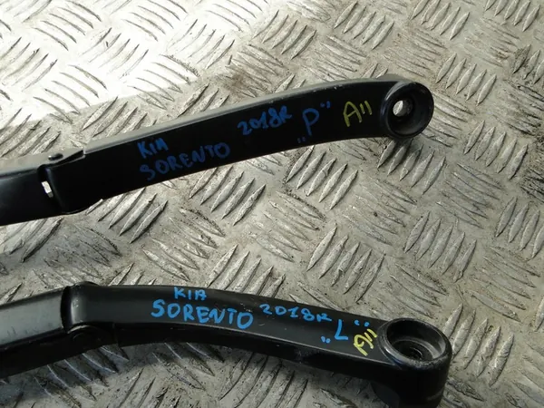 Voorruitenwisserarm Kia Sorento III image 4