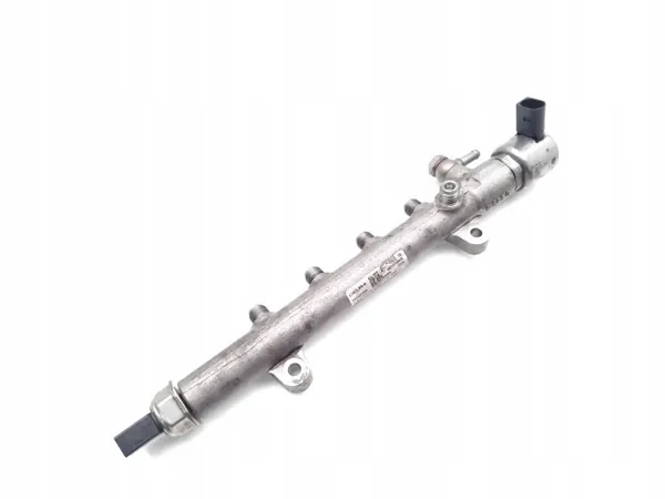 OEM A6510700495 Rail de inyección para Mercedes W639 2.2 CDI image 3