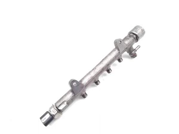 OEM A6510700495 Rail de inyección para Mercedes W639 2.2 CDI image 4