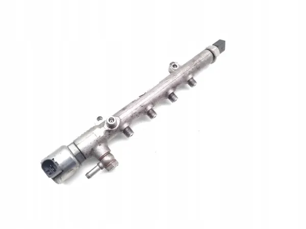 OEM A6510700495 Rail de inyección para Mercedes W639 2.2 CDI image 9
