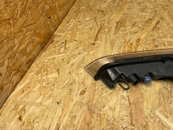 Sinal LED DRL Esquerdo Porsche Cayenne II 7P5941181J image 5