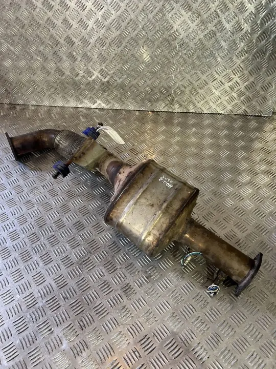 Filtre DPF Volvo XC40 2018 Essence OEM 31439974 image 8
