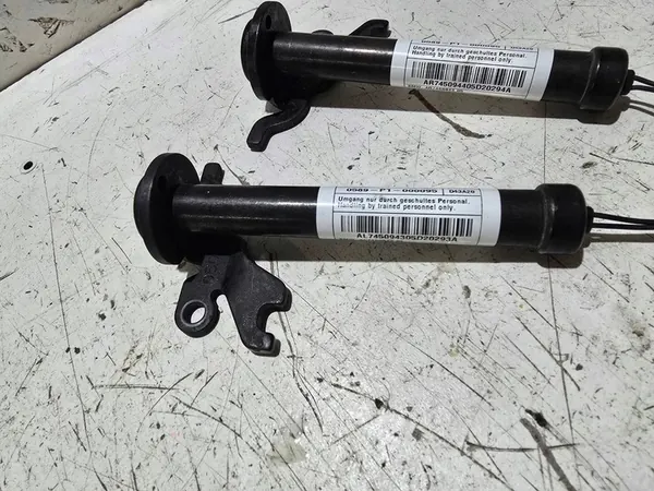 BMW 1 F40 Clipe de cobertura de máscara OEM aL7450943 image 5