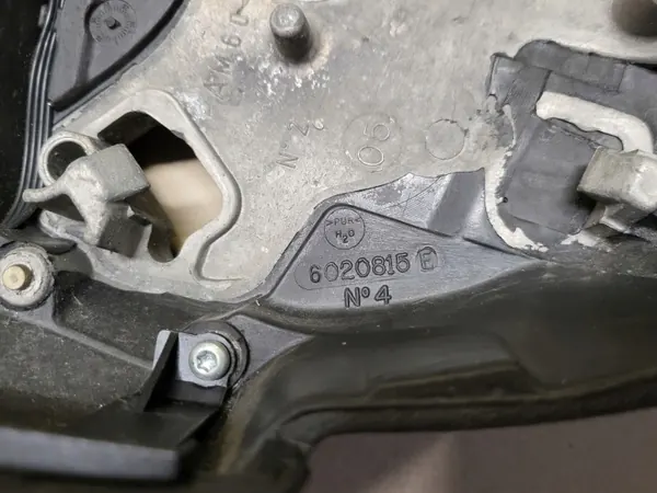 Volant cuir OEM 6020815 avec boutons multifonctions image 9