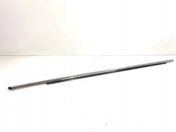 Barra rascadora delantera derecha OEM para Lexus CT image 2