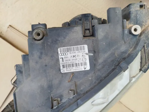 Reflector Izquierdo Audi A4 B7 8E0941003BL image 5