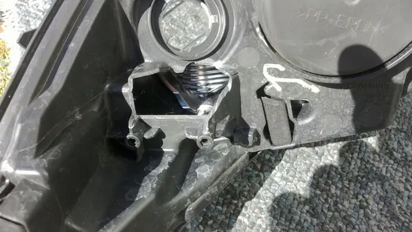 Oikea Ajovalo Renault Captur image 3