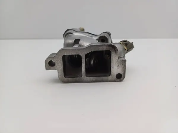Caja del termostato OEM DRC96538 para Volvo S60 2.5 TB image 6
