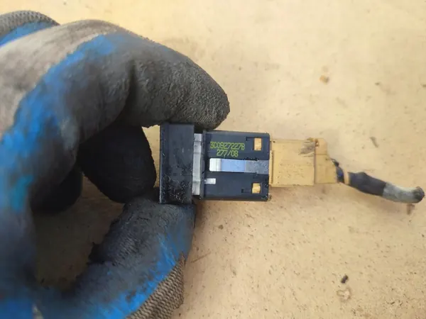 AUTO HOLD SCHALTER VW PASSAT CC image 4