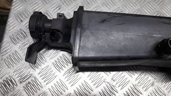 BMW 3 E46 Kühlmittelbehälter Halterung OE 1436251 image 5