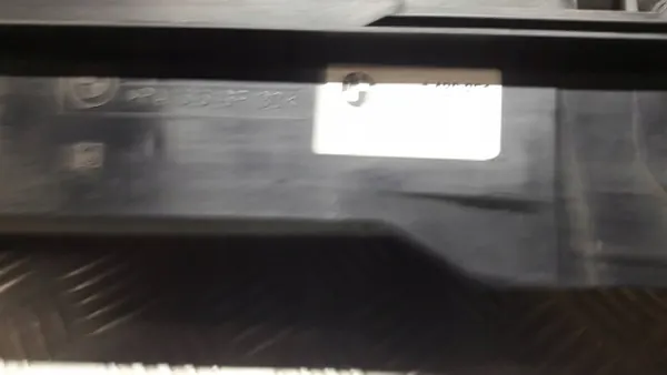 BMW 3 E46 Kühlmittelbehälter Halterung OE 1436251 image 7