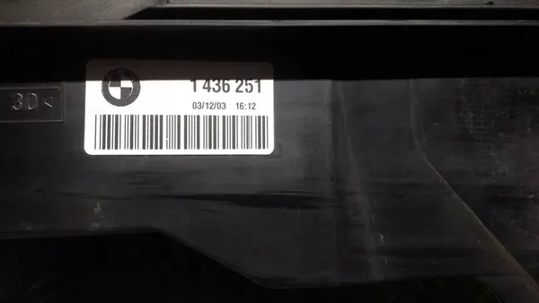 BMW 3 E46 Kühlmittelbehälter Halterung OE 1436251 image 8