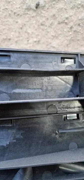 Suporte de farol direito BMW 7 Series F01 F02 OEM 51647184160 image 5