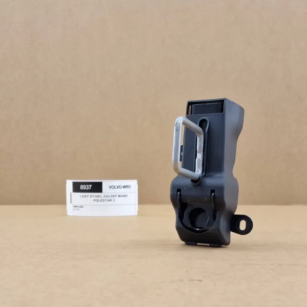 Vasen konepeltilukko OEM 318A6 32234828 Polestar 3 image 2