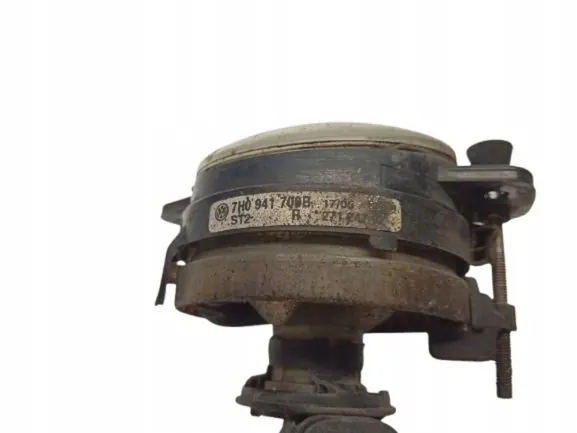 VW OEM 7H0941700B Rechter Halogenscheinwerfer für Polo IV image 3