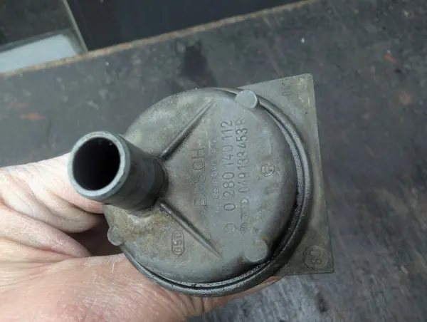Ilmaventtiili OEM 049133453B VW Golf 1:lle & Audi 80:lle image 3