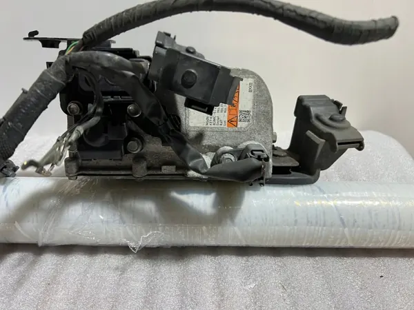 Module Convertisseur Tension Mazda OE EWVCBHTJ22 image 4