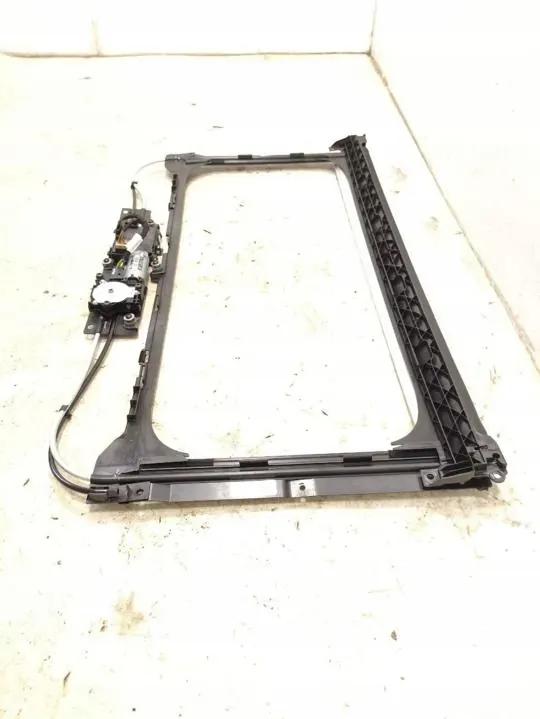 Lasikatto Porsche Panamera 2018 OEM 971877051 image 5