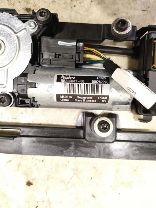 Lasikatto Porsche Panamera 2018 OEM 971877051 image 7