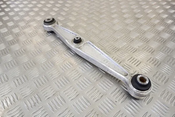 Braccio di controllo posteriore destro LEXUS LS 4873050111 image 6