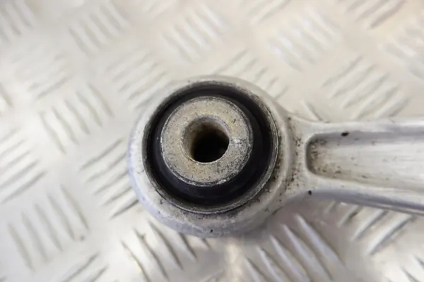 Braccio di controllo posteriore destro LEXUS LS 4873050111 image 8