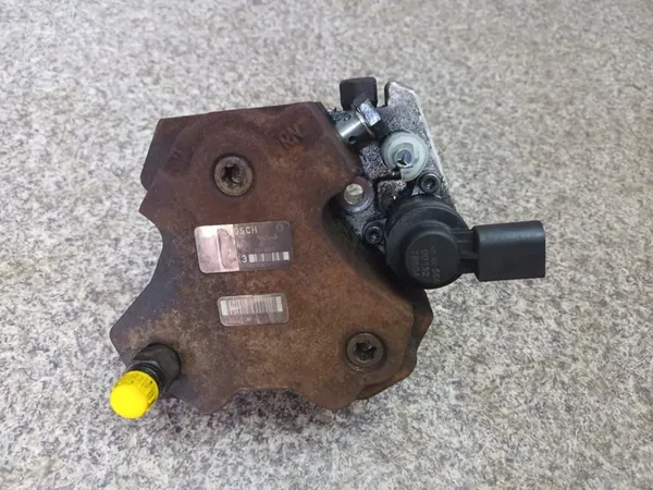 Brandstofinjectiepomp sensor BMW X5 E70 3.0D M57 OEM image 3