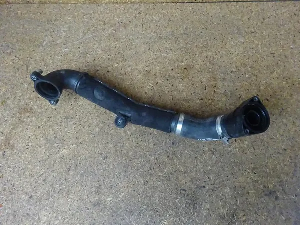 Intercooler Schlauch AUDI A5 8T A4 B8 2.0 TDI 04L131111M image 2