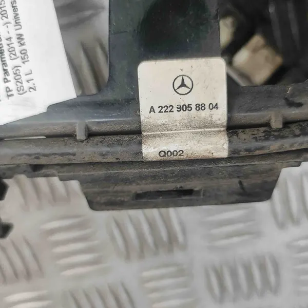 Suporte central para para-choque traseiro Mercedes-Benz C T-Model (S205) OEM image 5