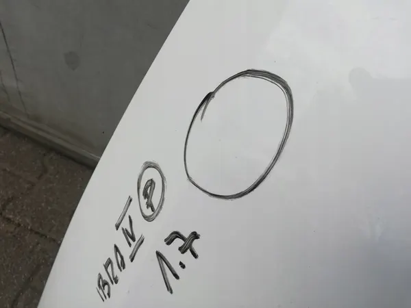 SEAT OE Främre Höger Stötfångare image 2