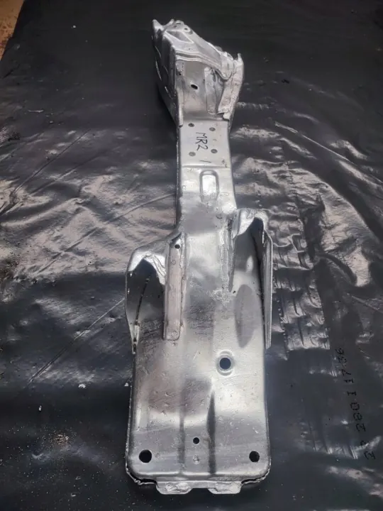 Toyota MR2 Bakre balk OEM hhet545 - Begagnad image 8