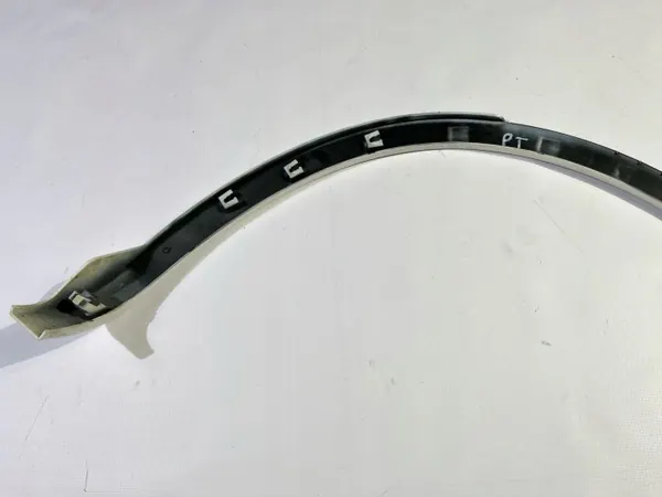 OEM 670049026DX Takaoike oikea Maserati Levante image 6