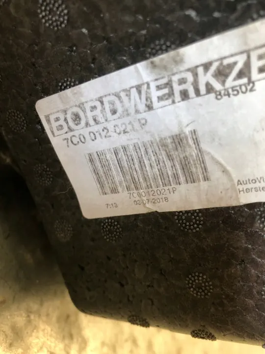 OEM 2N0011031E 7C0012021P Autotunkki VW Crafter II 7C image 9