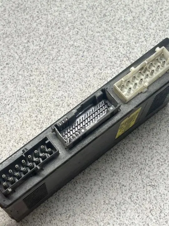 Module de contrôle des feux BMW 5 E39 OEM 6908466 image 4