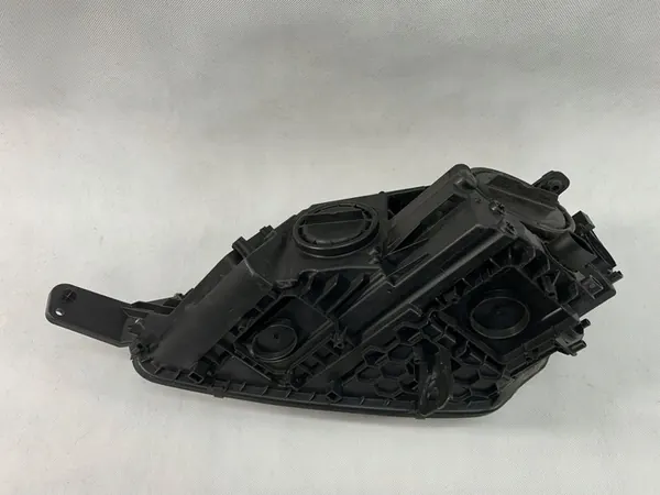 Farol direito Skoda Yeti FL 12-16 5L1941016D image 3