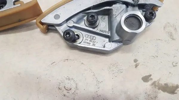 Sistema de distribuição Audi R8 5.2 V10 image 6