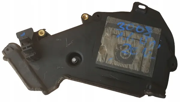 Couvercle de distribution Peugeot OEM 9684193080 - Occasion image 2
