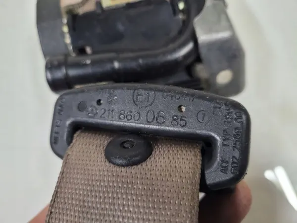 Mercedes W211 Sicherheitsgurt OEM 2118600685 Hinten Rechts image 3
