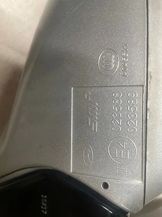 HYUNDAI OE 876103Z050 Vasemmanpuoleinen Peili Alkuperäinen image 5