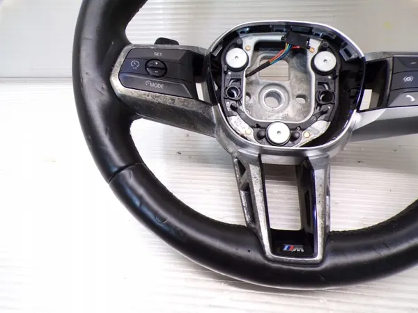 OEM Nahka M-paketti Monitoimiohjausteippi BMW image 5
