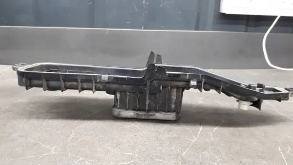 OEM 2K7945257 Insert Phare Arrière Gauche VW Caddy V image 3