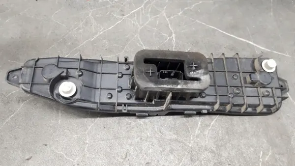 OEM 2K7945257 Insert Phare Arrière Gauche VW Caddy V image 4