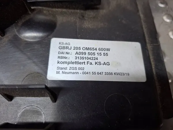 Jäähdytinpuhallin OEM S25135352 Mercedes C W205:lle image 8