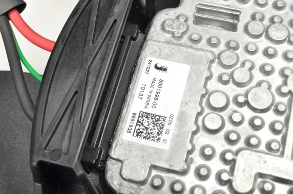 Volvo XC40 B4 Mild Hybrid radiateurventilator OEM 32339436 image 3