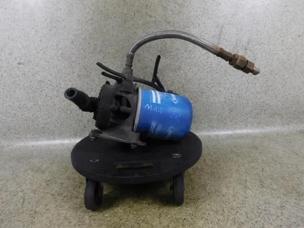 Válvula secadora de ar OEM 81521026101 Volvo Renault MAN image 2