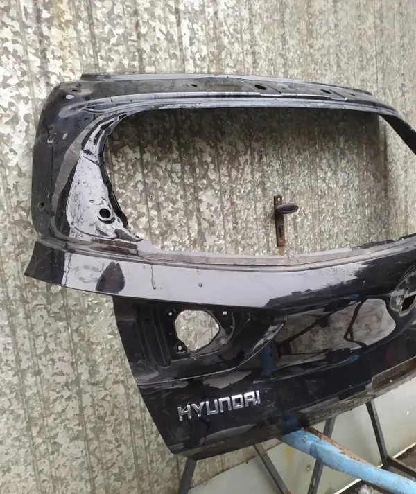 Hyundai i30 III Kofferbakdeksel OEM i30 III klapa bagażnika image 3