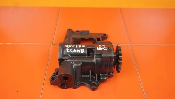 Bomba de aceite BMW OEM 7789840 para M47D20 image 2